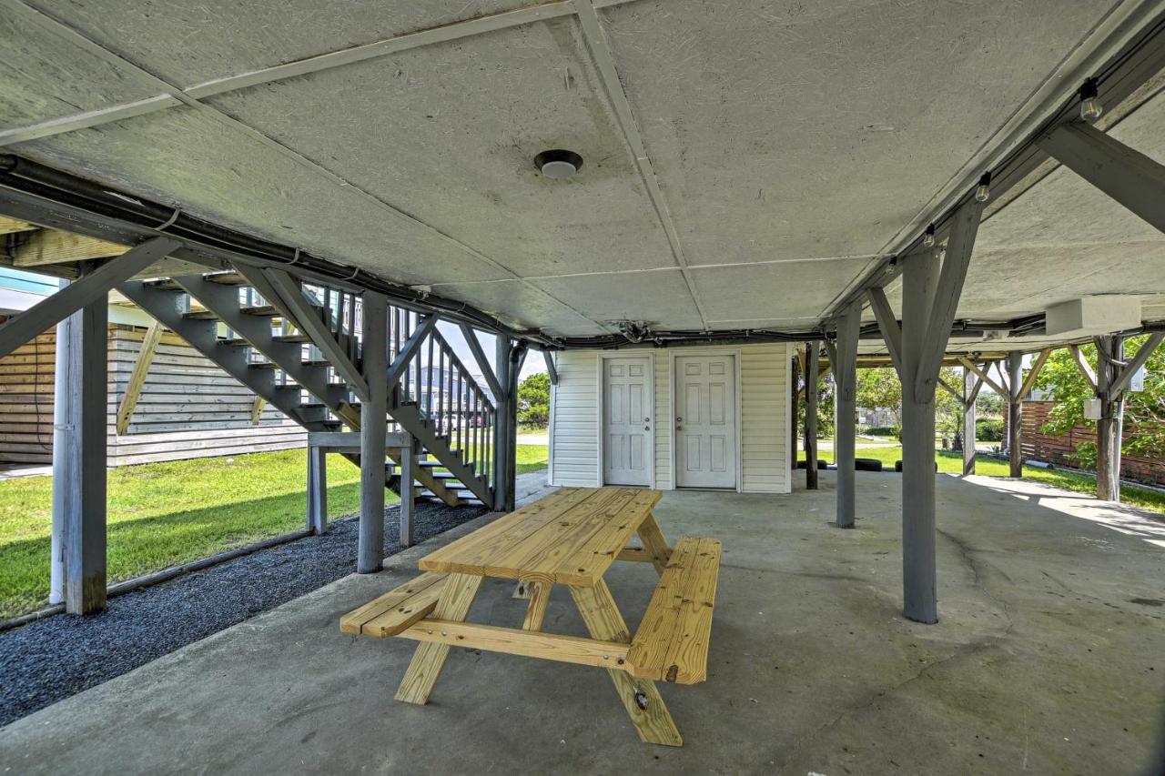 Oak Island Beach Abode With Deck Walk To Shore! Екстериор снимка
