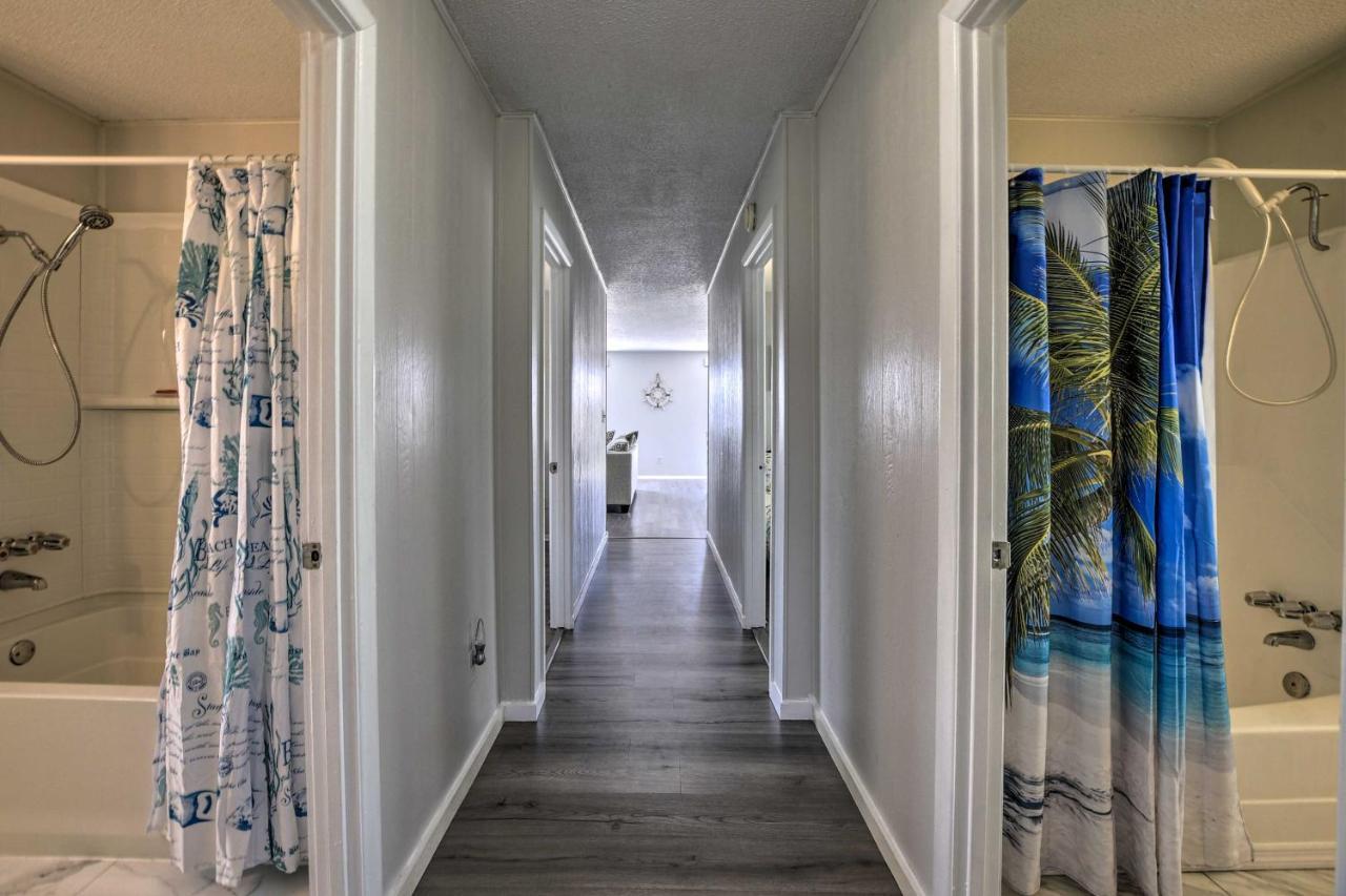 Oak Island Beach Abode With Deck Walk To Shore! Екстериор снимка